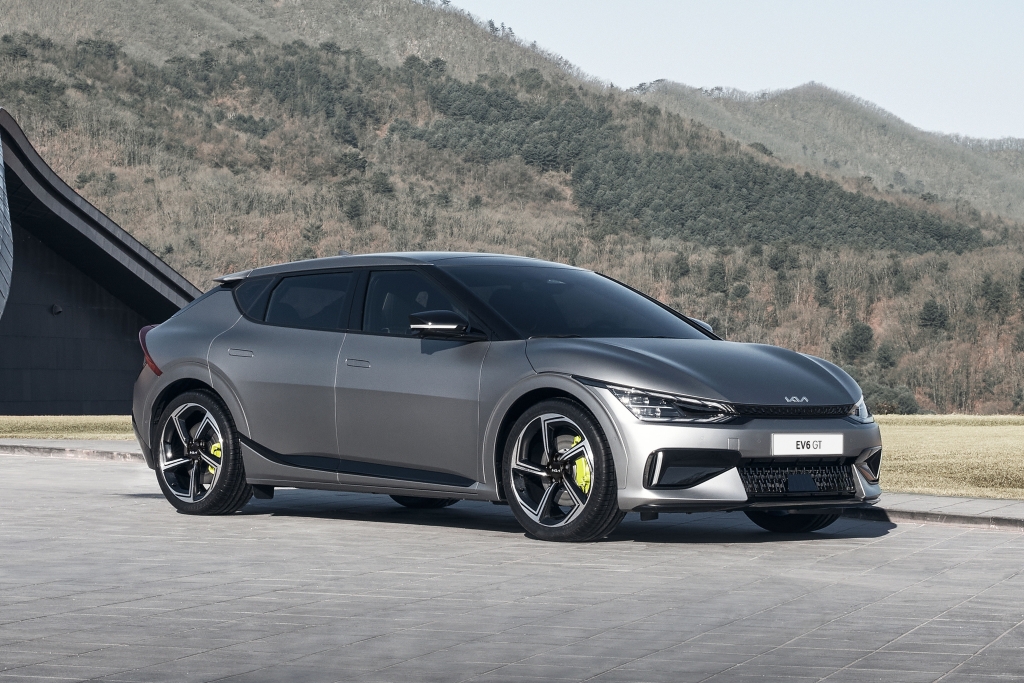 Kia’s Porscherivalling EV6 electric car set for 2022