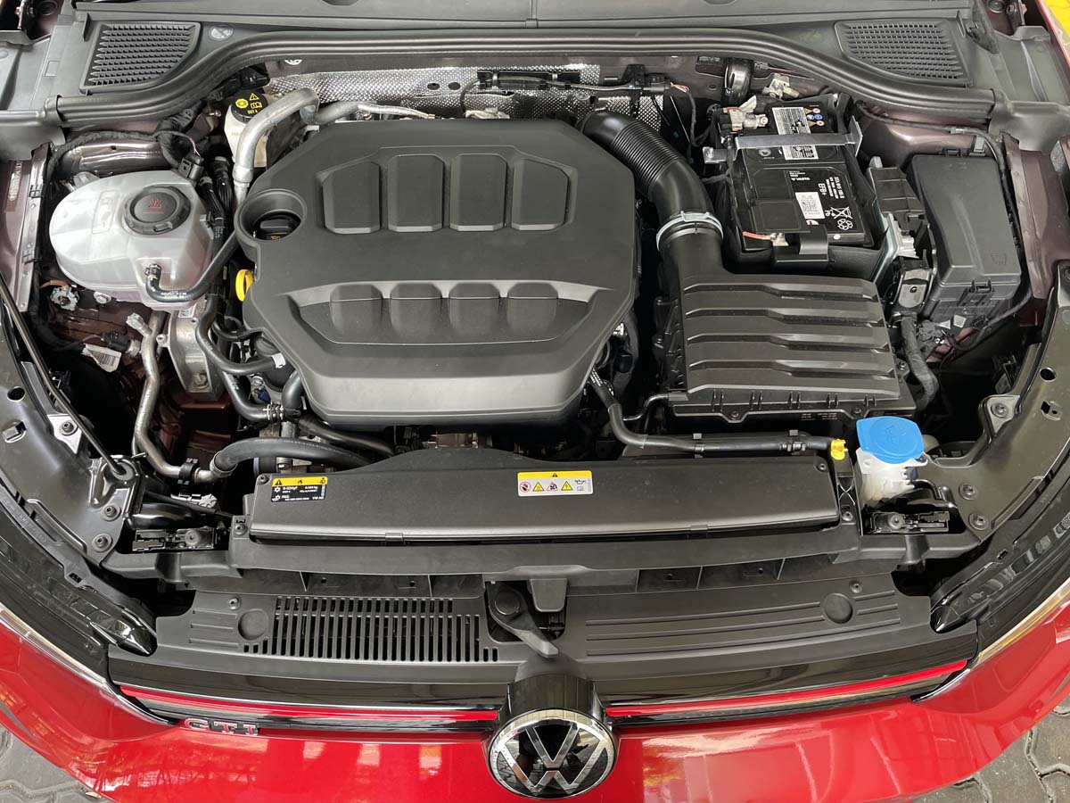 Volkswagen Golf GTI engine