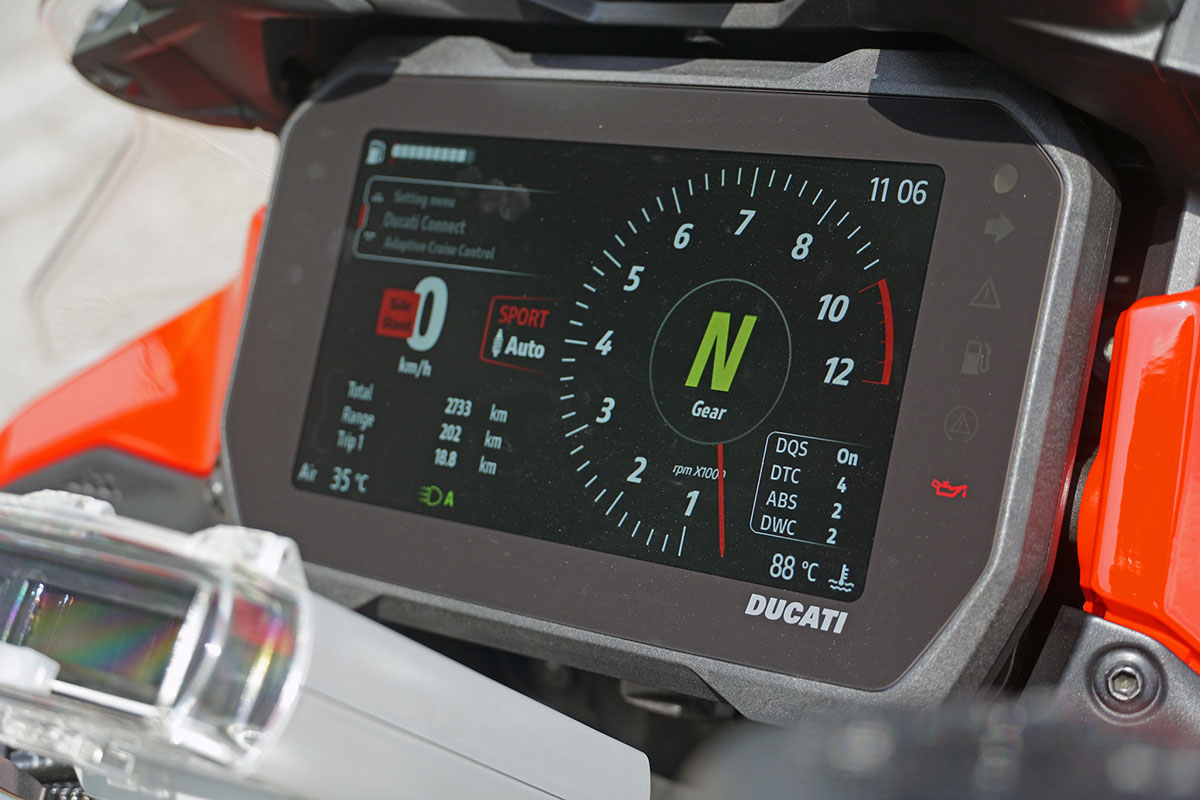 2021 Ducati Multistrada V4S  Singapore - dashboard