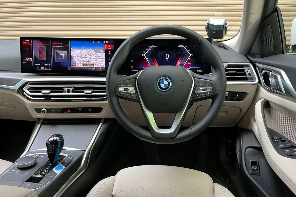 2022 BMW i4 eDrive40 - CarBuyer Singapore - cockpit 
